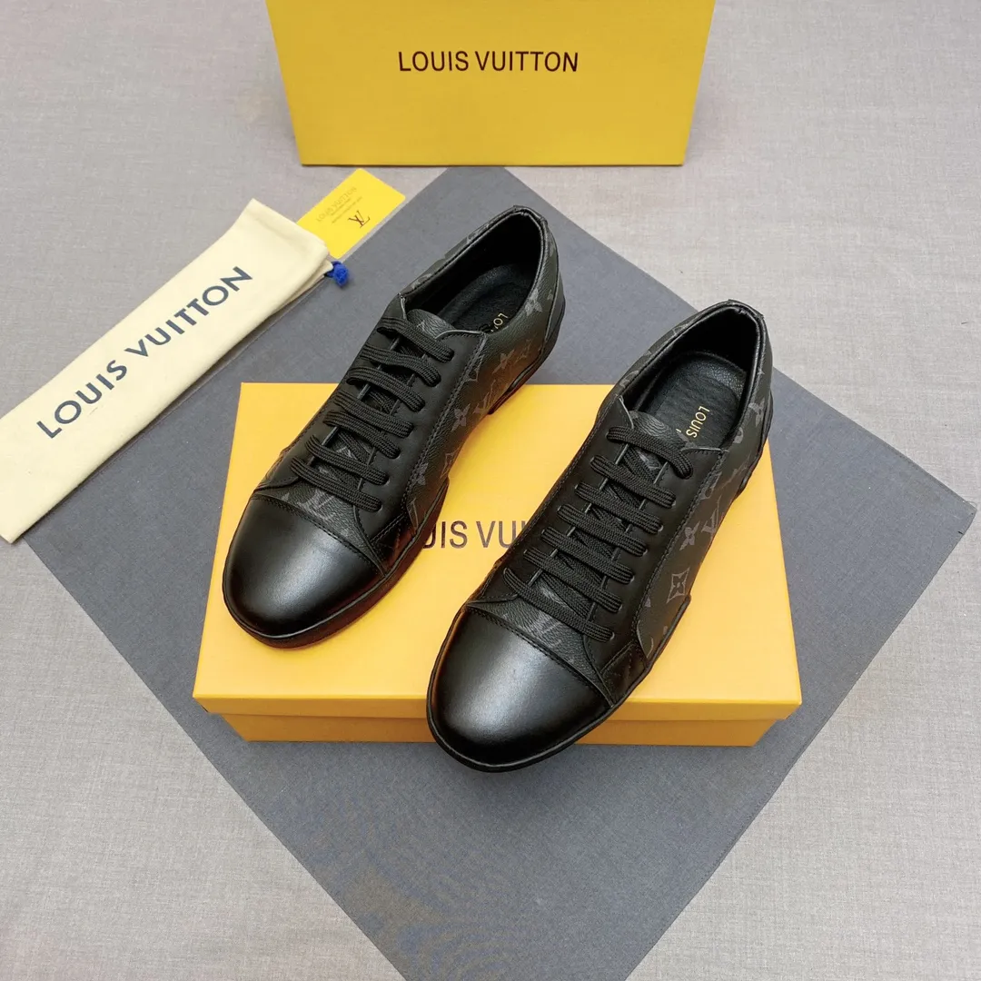 p360 LV men's shoes, casual shoes, sneakers, an international high-end brand, this model is the official classic model, 1:1 quality, made by famous manufacturers, made of Italian cowhide ➕PVC presbyoplasty material, perfect last shape, generous and fashionable design, attracting many consumers, top-grade cowhide inside, made of cowhide: what you want is high quality; dear friends, don't miss to forward the picture, the code number is 38_44 optional, No. 019